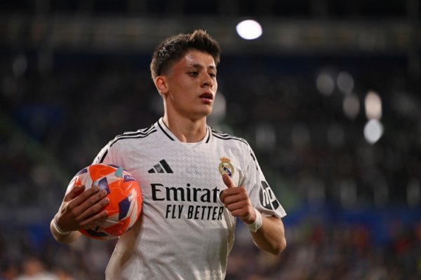 马卡：阿隆索对居勒尔在中场的进展和学习新位置的作风杰出舒心