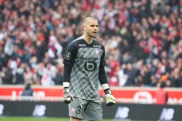 外媒：巴黎和里尔就切瓦利耶转会达成契约，球员上周得意签约5年