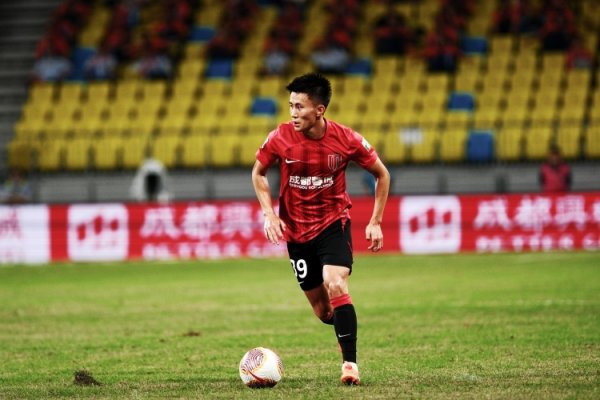 媒体东说念主：甘超接近大禁区了国安竟无一东说念主盯防 德尔增加破门太约略