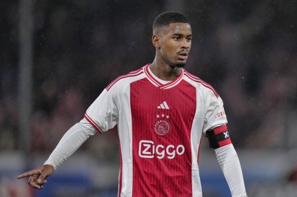 记者：切尔西连续鼓舞哈托转会来去，个东说念主条件不是问题