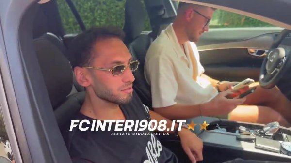 恰尔汗奥卢：我的主意是在国米取得奖杯 再碰头时会拥抱劳塔罗