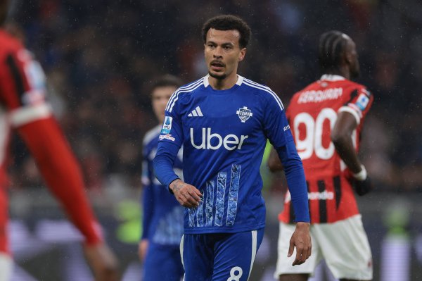 泰晤士报：意大利媒体的报谈不属实，阿里还不打算退役