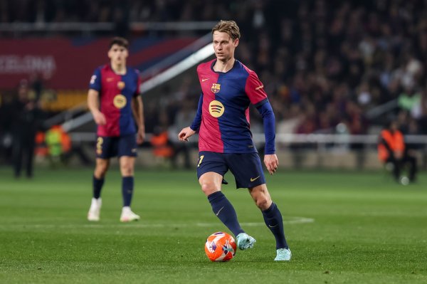 每体：巴萨但愿尽快与德容完成续约，但球员更换牙东说念主或变成挫折