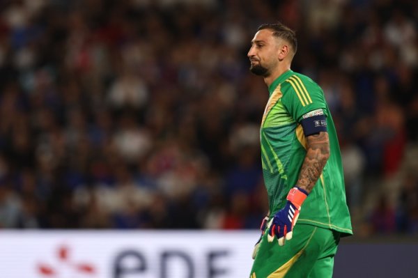 队报：多纳鲁马合计巴黎新提的工资结构不可接纳，不排斥另寻下家