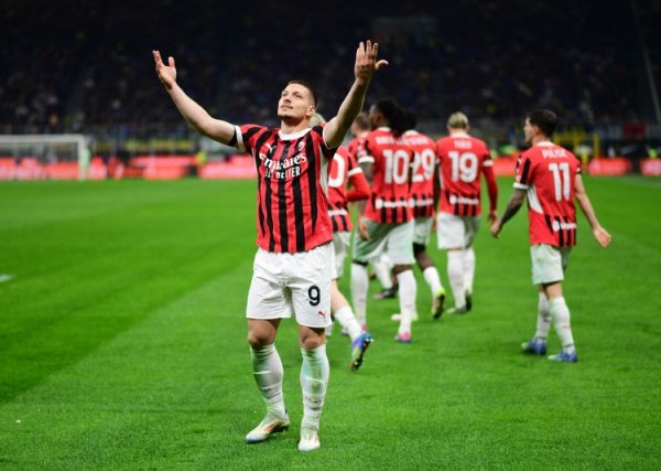 记者：约维奇特地接近成为皇家奥维耶多球员，细节正在敲定