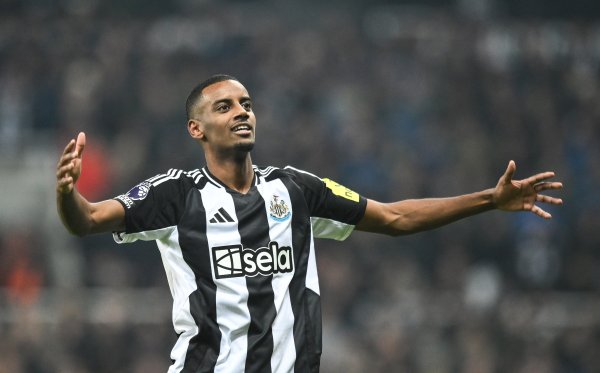 记者：埃迪-豪暗示将解救伊萨克，纽卡但愿球员归队历练