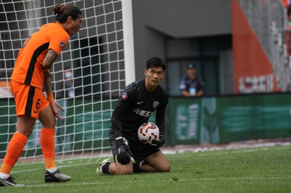 云南媒体：余鉴贤初中才运行讲和门将考验 早学会与“恭候”息争