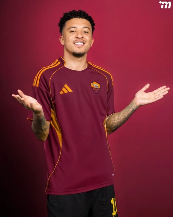 降薪一半！意媒：曼联已秉承对桑乔2000万报价 罗马提供400万年薪