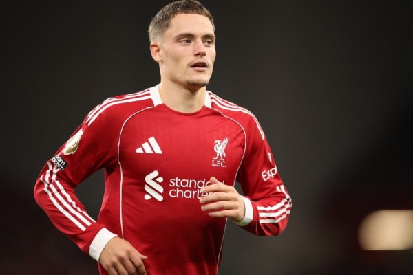 卡拉格：维尔茨能接过德布劳内在英超的巨星宝座，他踢球何等丝滑