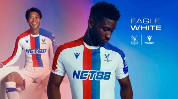 撞衫！水晶宫客场球衣千万不成买长袖版，否则秒变牙膏超东谈主😂