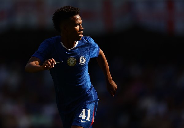 18岁120天！埃斯特旺成切尔西队史英超送出助攻最年青球员