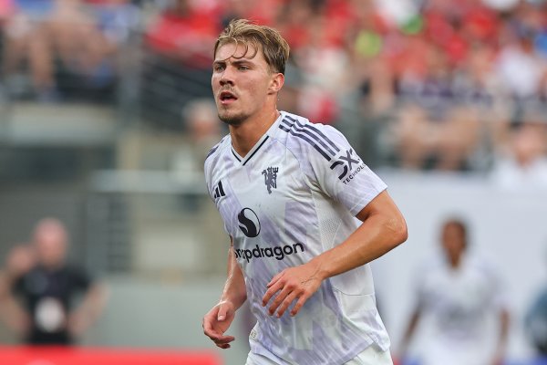 米体：霍伊伦将500万欧租赁+4000万买断加盟那不勒斯，年薪500万