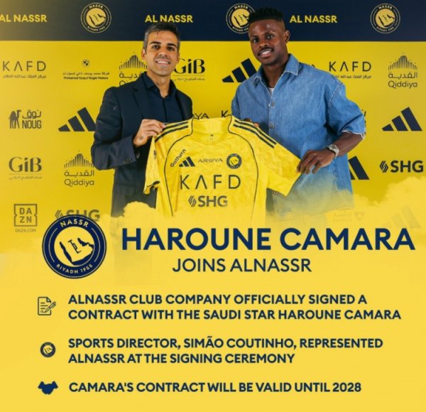 利雅得胜利官方：利亚德后生东谈主27岁时尚卡马拉加盟，签约至2028年