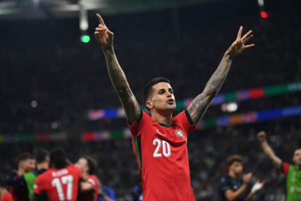 世一右限时返场？坎塞洛8告捷抗争&4告捷过东说念主&4造契机均队内最多