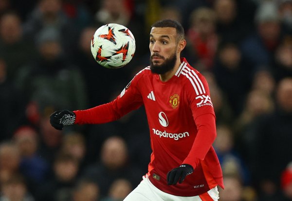 马兹拉维：英超莫得冬歇很难堪，让我踢得最劳作的敌手是三笘薫