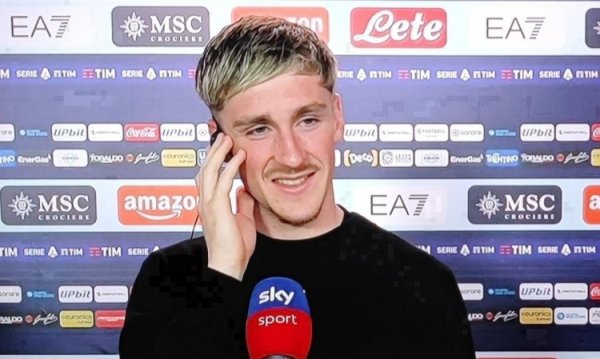 萨勒马科尔斯：从小就看莫德里奇踢球，能和他并肩搏斗是我的走时