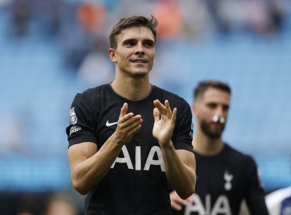 记者：热刺倾向长久签下帕利尼亚，租赁契约含2700万镑买断选项