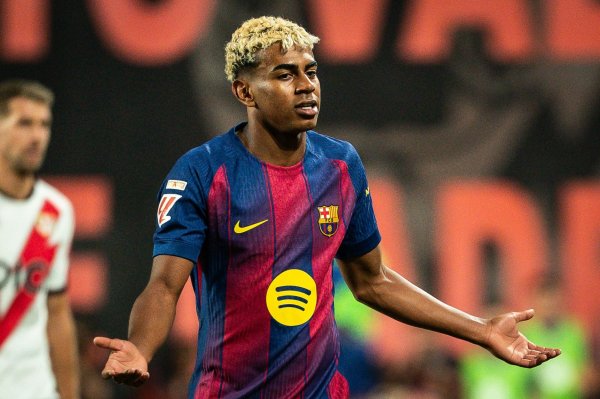 巴萨队医：亚马尔的耻骨归附至少要三至四周，一周病愈绝无可能