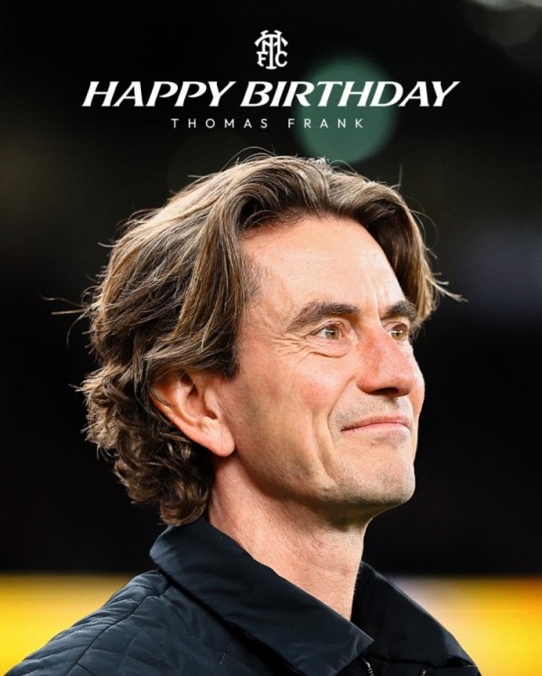 热刺祝主帅弗兰克52岁诞辰满足，带队战绩6胜3平2负+近7场不败