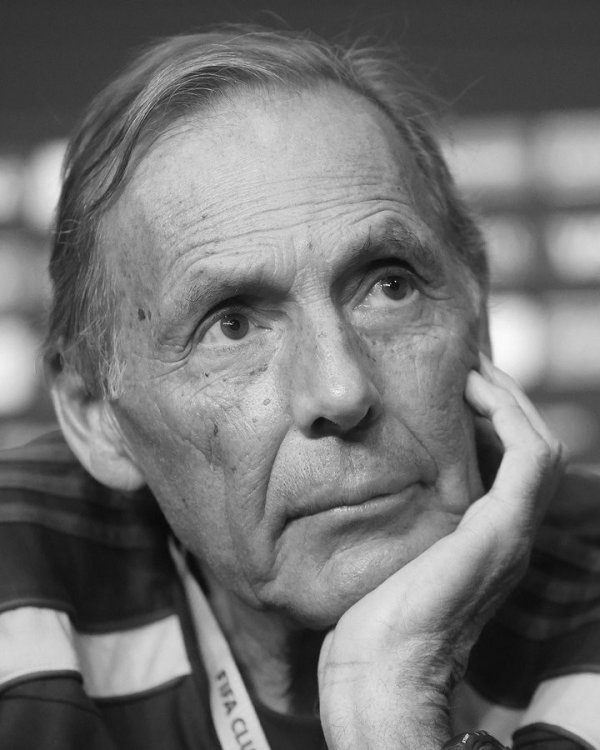 拜仁吊问博卡后生主帅：他深刻影响了阿根廷足球，致以深远哀吊