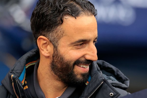 拉门斯开33次大脚! TA: 阿莫林条件曼联多打长传, 幸免后场造作