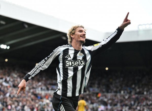 亚当斯：我朝沃尔特马德喷垃圾话，但他太友善了搞得我齐不好情理