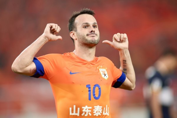 鲁媒：瓦科与泰山队的续约尚未兑现共鸣，也有其他球队抛出橄榄枝