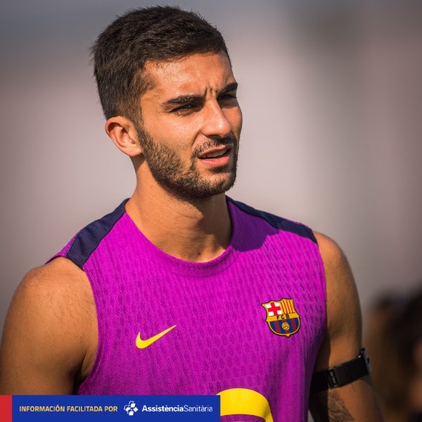 再伤一东说念主！巴萨官方：费兰因左腿肌肉不适，缺席对阵赫罗纳的比赛