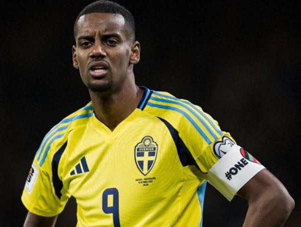 9场1球! 英超1.2亿天才急速坠落, 利物浦天价买入, 亏大了?