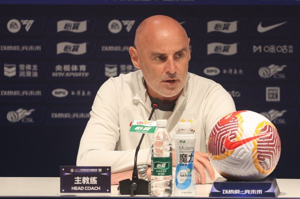 穆斯卡特：我对球员相配自重，蒋光太生病赛前没他出场的策动