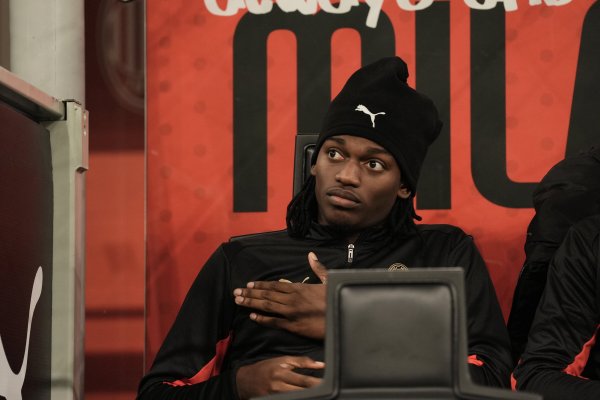 科斯塔库塔：米兰莫得莱奥踢得更好，他在场上时球队不是全体