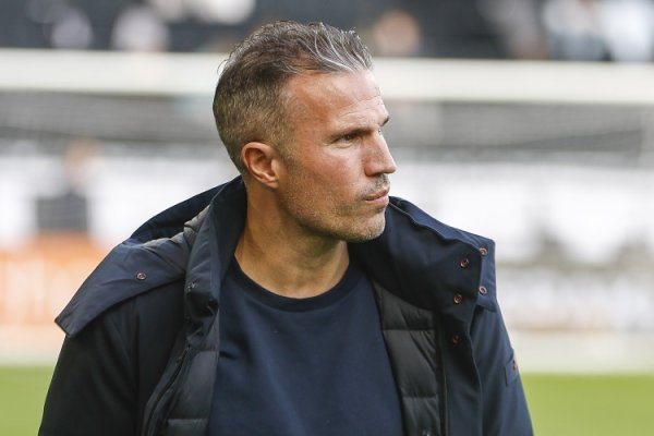 范佩西：弗格森的搞定手段能让通盘东说念主欢乐，温格是我的足球之父