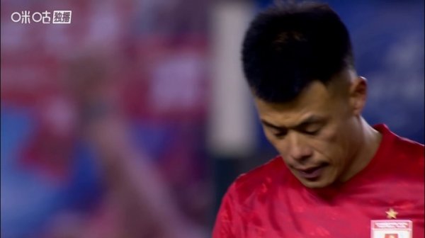 悲情！亚泰垫底靠近左迁，37岁谭龙个东谈主中超200场赛后神气凝重