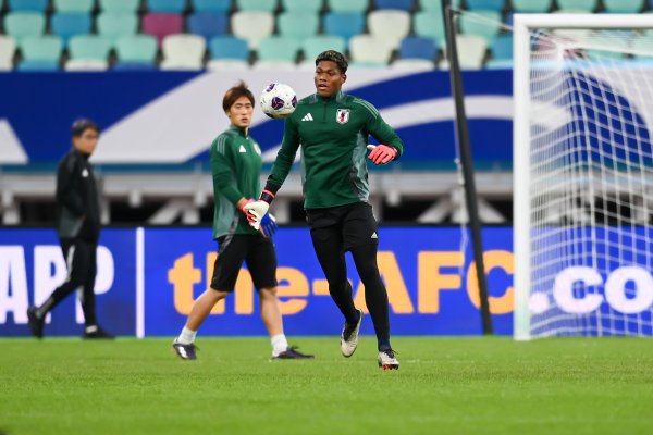 官方：铃木彩艳因伤退出本期日本队，补招另又名混血门将野泽大志