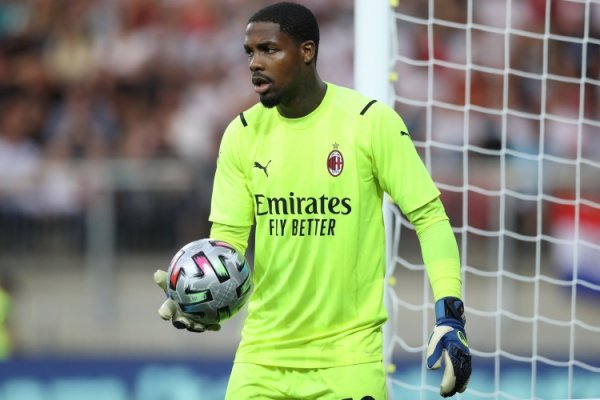 米体：米兰和迈尼昂的续约仍莫得进展，球员倾向于再行研究切尔西