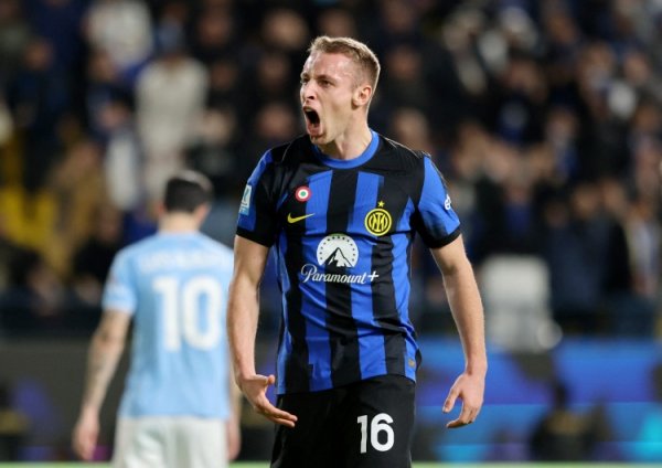 记者：在安古伊萨受伤后，那不勒斯将引援眼力望向弗拉西洋