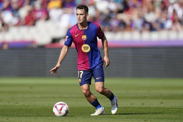 世体：卡萨多周五现身巴萨体育城，他正勉力收复争取出战毕巴