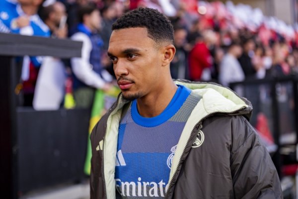 TA：阿诺德赶赴迪拜进行关心风景历练，吕迪格、琼阿或缺阵埃尔切