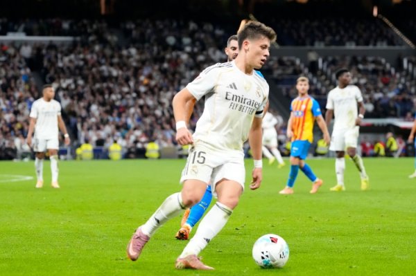 记者：皇马里面以为居莱尔还莫得准备好踢关节比赛