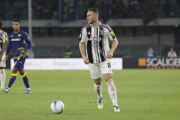 全阛阓：库普梅纳斯在新脚色中施展越来越自由，形成了别称多面手