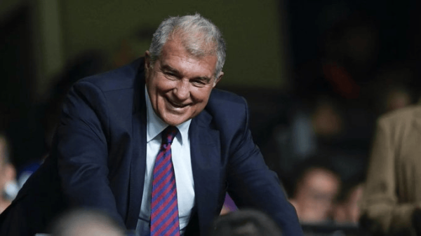 拉波尔塔: 弗里克念念看到球场皆备完工, 我告诉他会看到的