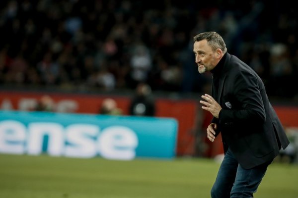 队报：在球迷紧迫事件后尼斯主帅接近去职，青训主宰可能接办球队